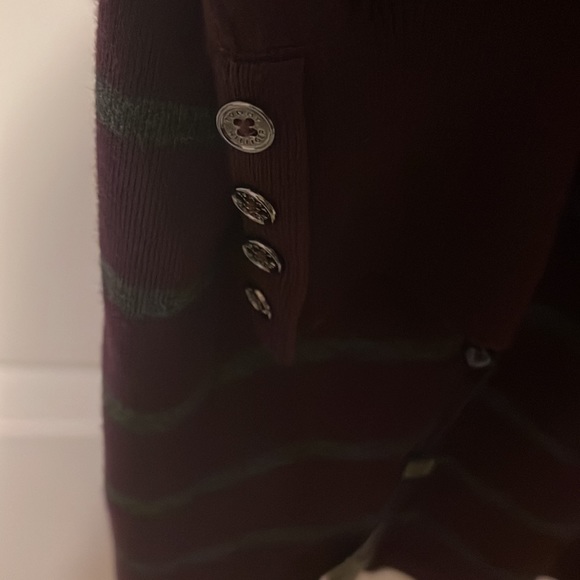 Tommy Hilfiger striped sweater dress. Size M. Button design on sleeve - Picture 5 of 5